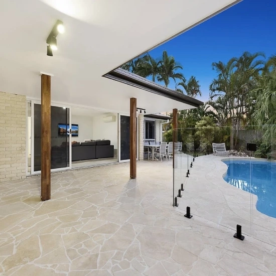 Travertine Crazy Paving- Ivory Classic 3 travertine crazy paving